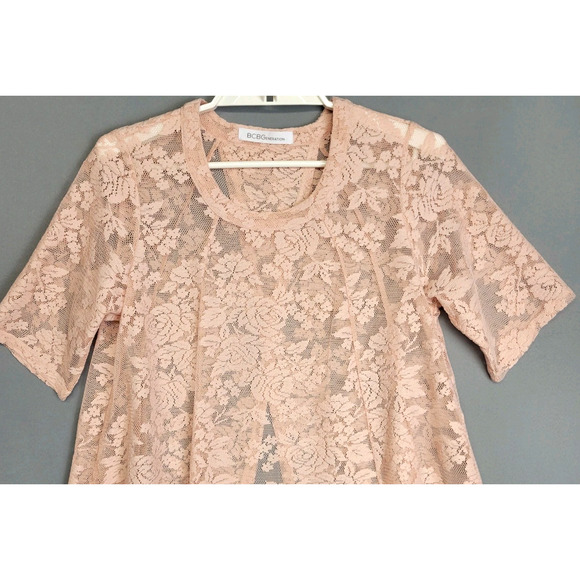 BCBGeneration Lace Top Womens Small Rose Smoke Pink Vented Back Short Sleeves - Picture 3 of 14